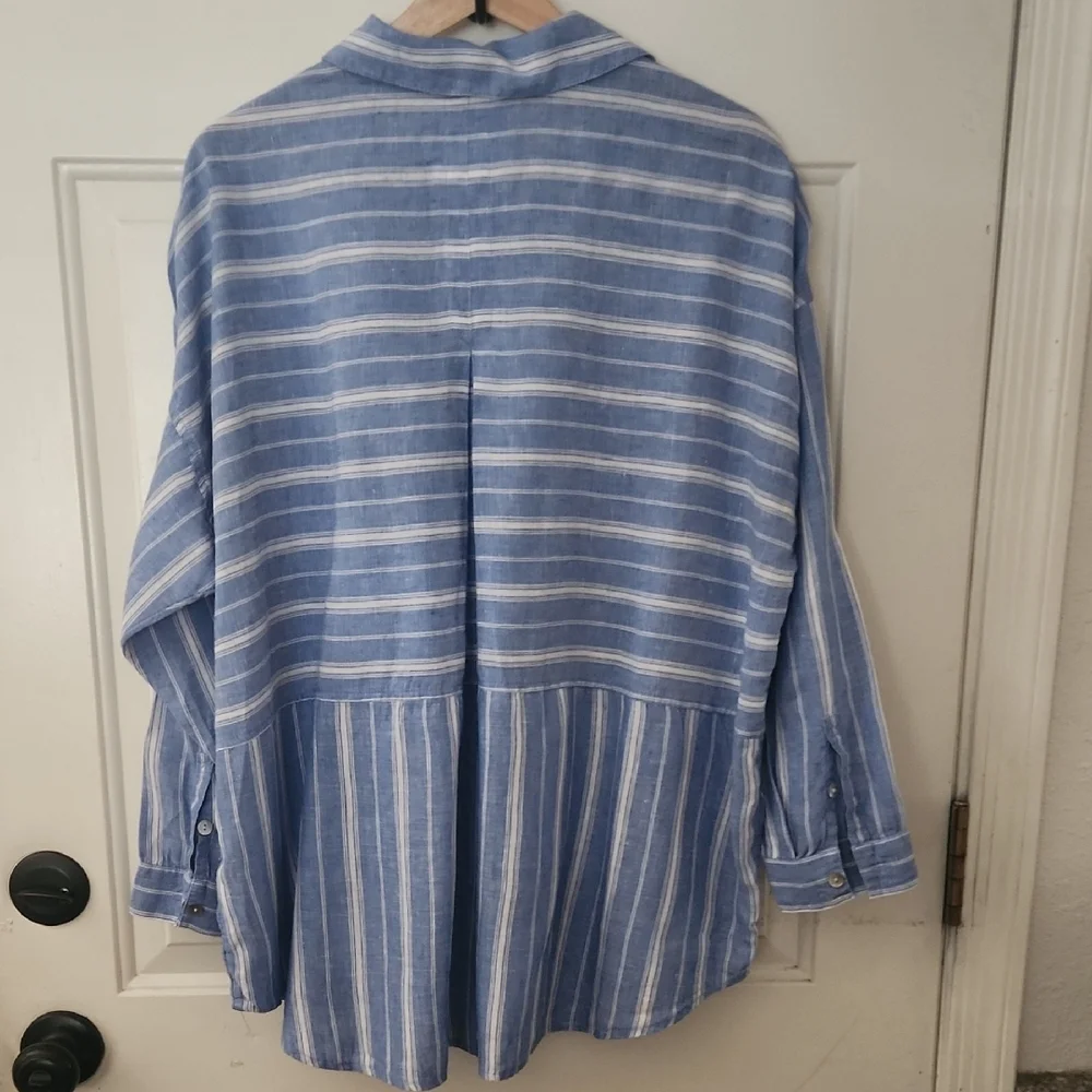 J. Jill Blue and White Casual Button Down Shirt - Picture 5 of 5